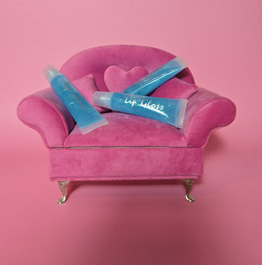Lip gloss squeeze